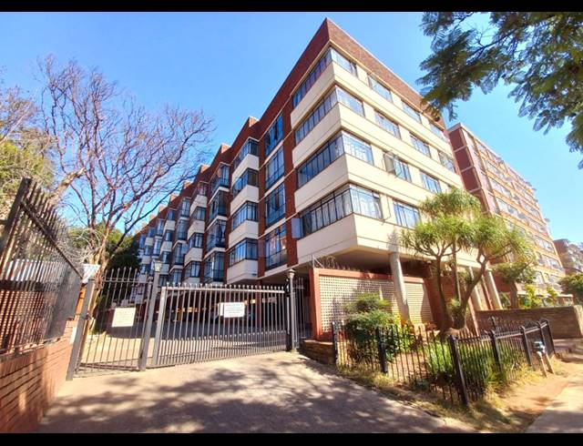 3 BEDROOM APARTMENT FOR SALE IN MUCKLENEUK